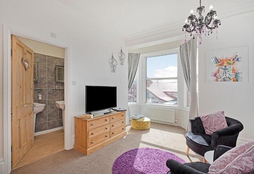 펜션 White Rose Guest House