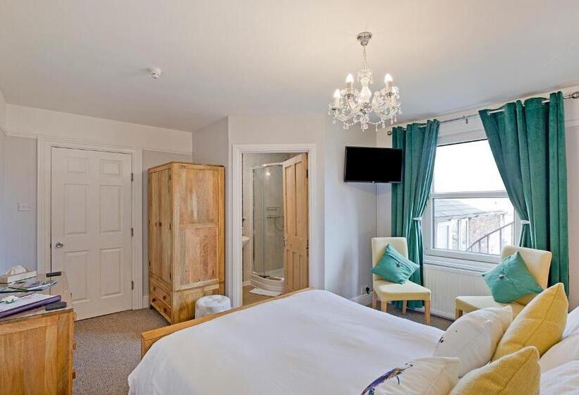 ペンション White Rose Guest House