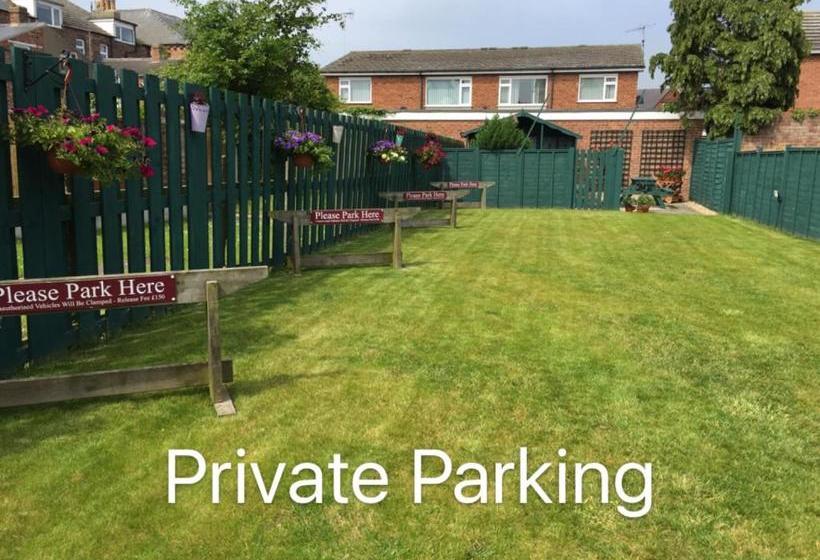 ペンション White Rose Guest House