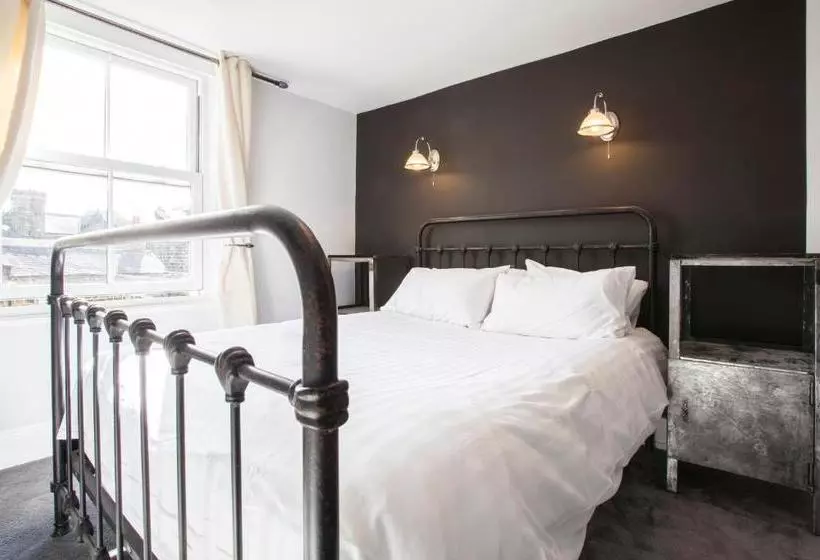 Majatalo The Lodge Harrogate