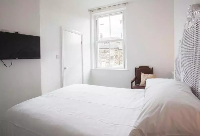 Majatalo The Lodge Harrogate