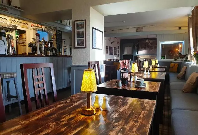ユースホステル The Clarendon Country Pub With Rooms