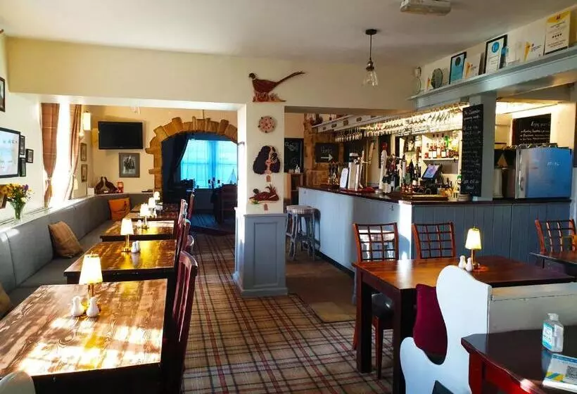 ユースホステル The Clarendon Country Pub With Rooms