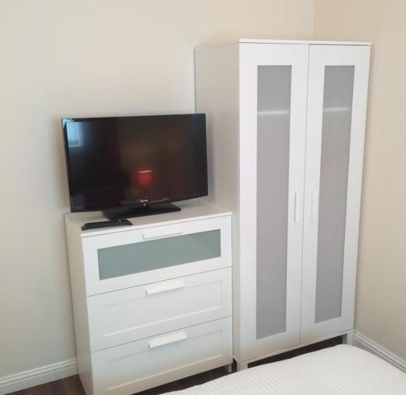 پانسیون Aaran Central Guesthouse