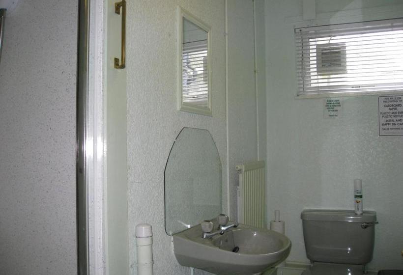 پانسیون Aaran Central Guesthouse