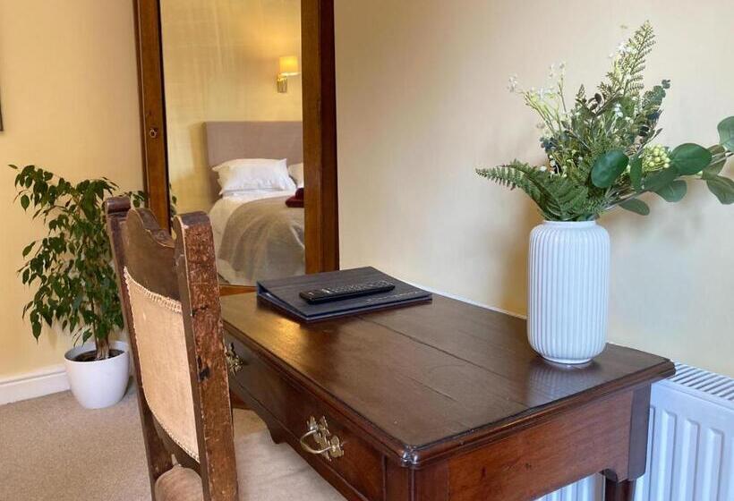 ペンション The Victoria