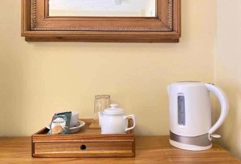 ペンション The Victoria