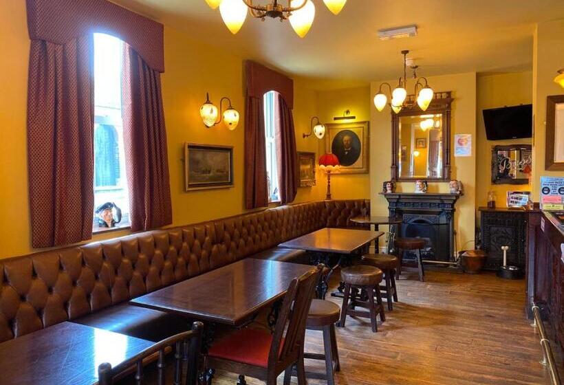 ペンション The Victoria