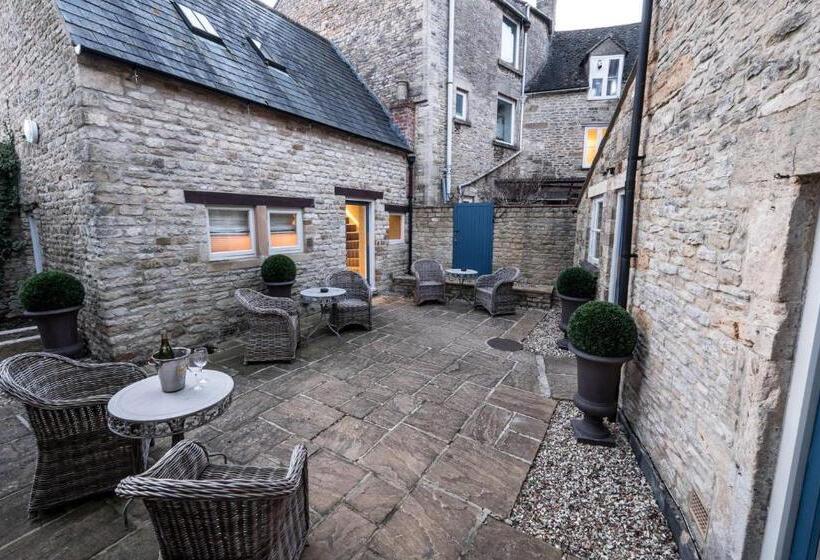 הוסטל The Bell & Stuart House