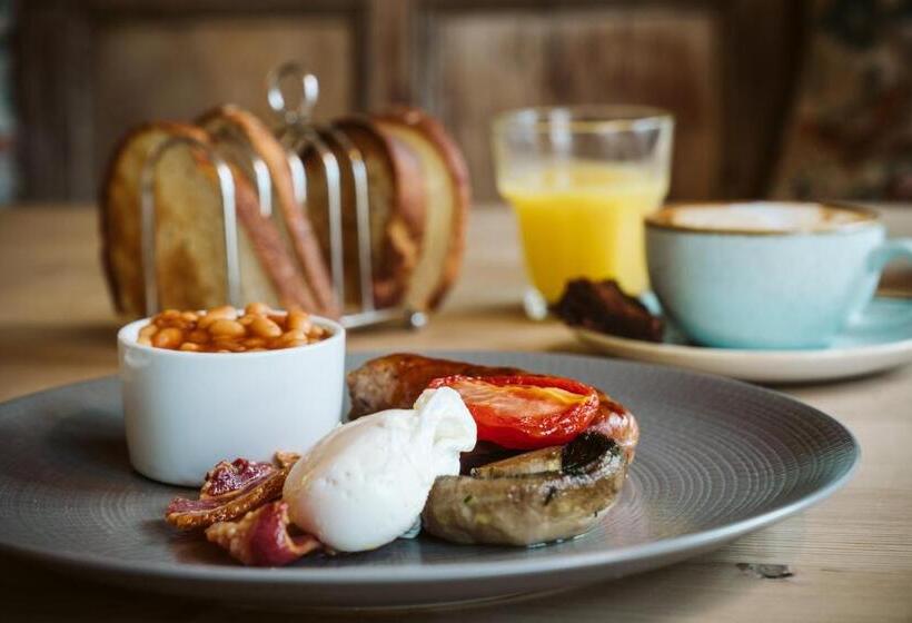 فندق صغير The Horse And Groom Inn