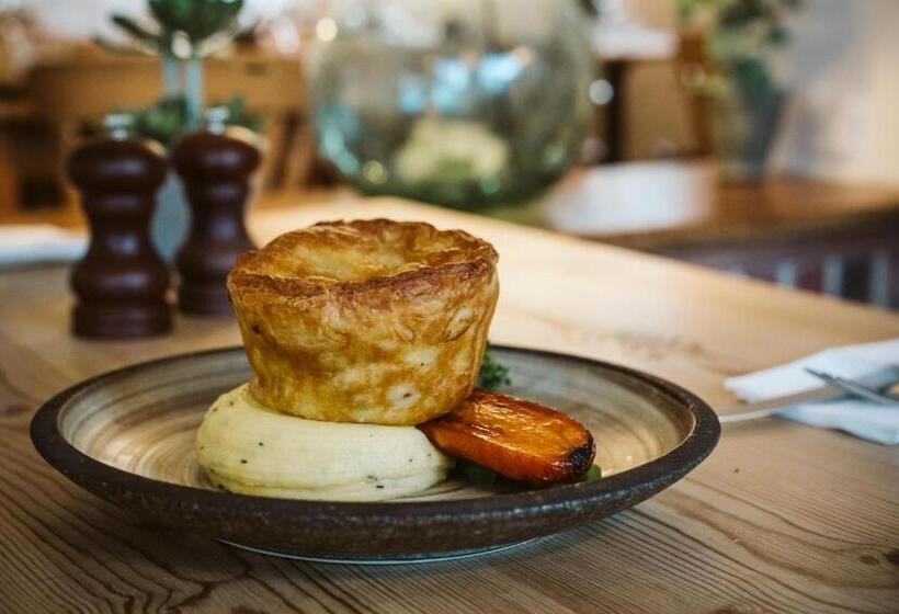 فندق صغير The Horse And Groom Inn