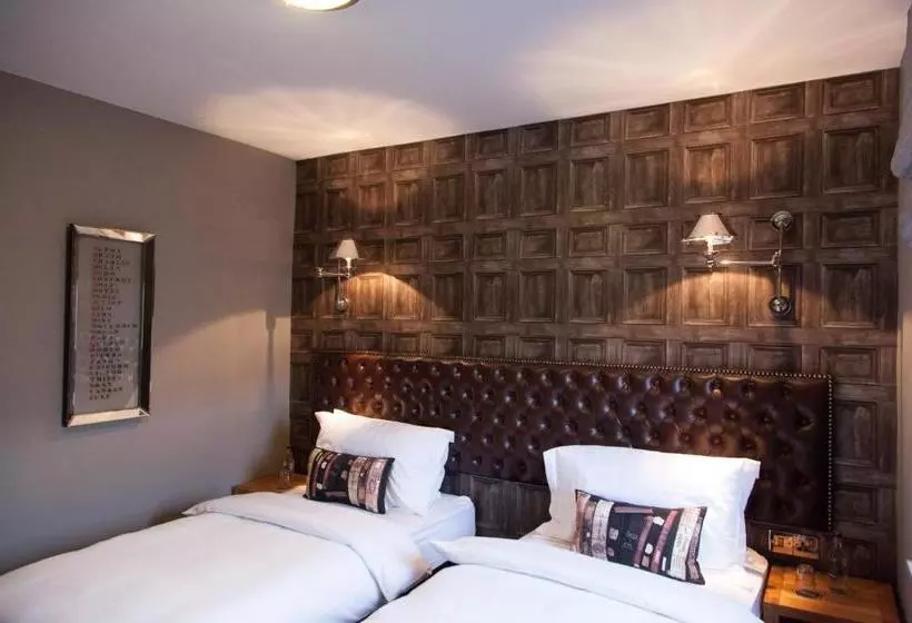 Retkeilymaja The Salmon Inn