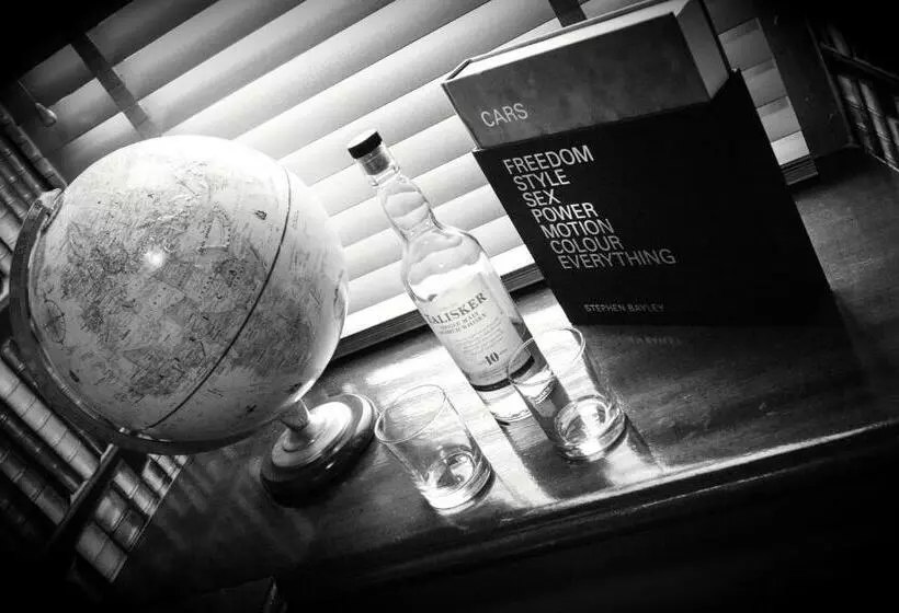 Retkeilymaja The Salmon Inn