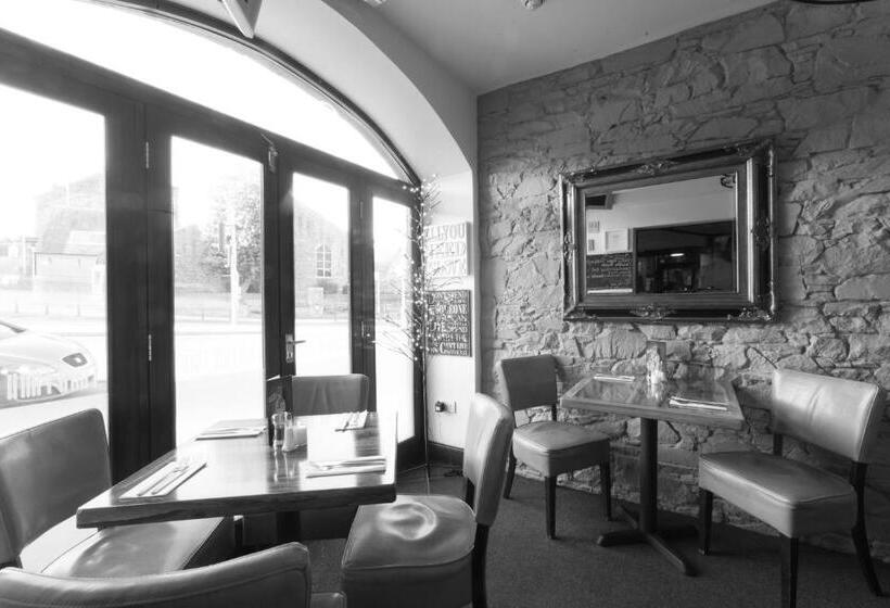 旅馆 The Salmon Inn