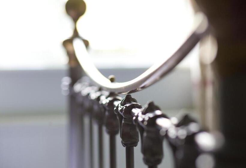 ユースホステル The Trout At Tadpole Bridge