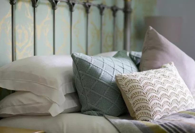 Retkeilymaja The Trout At Tadpole Bridge