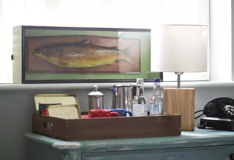 Retkeilymaja The Trout At Tadpole Bridge