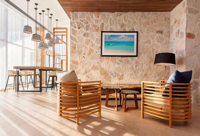 فندق Fairfield Inn & Suites By Marriott Cancun Airport