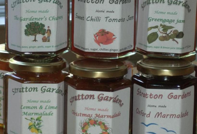 펜션 Stratton Gardens