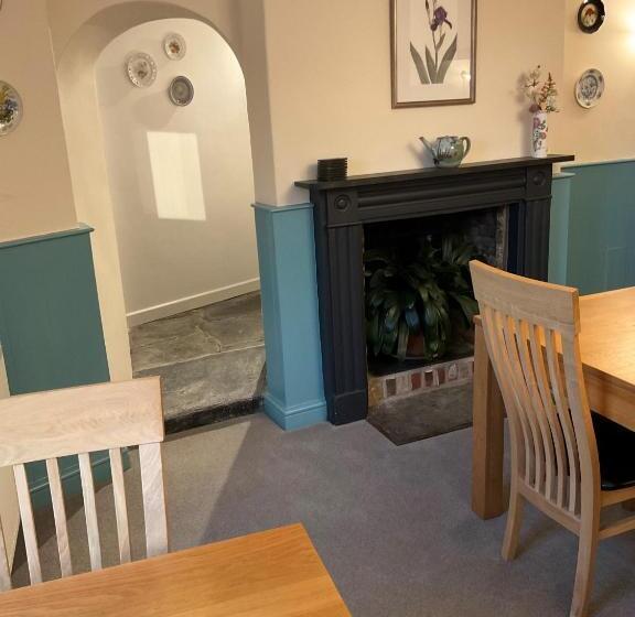 펜션 Stratton Gardens