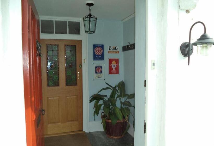 펜션 Stratton Gardens