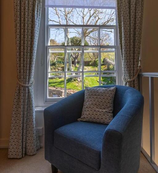 펜션 Stratton Gardens