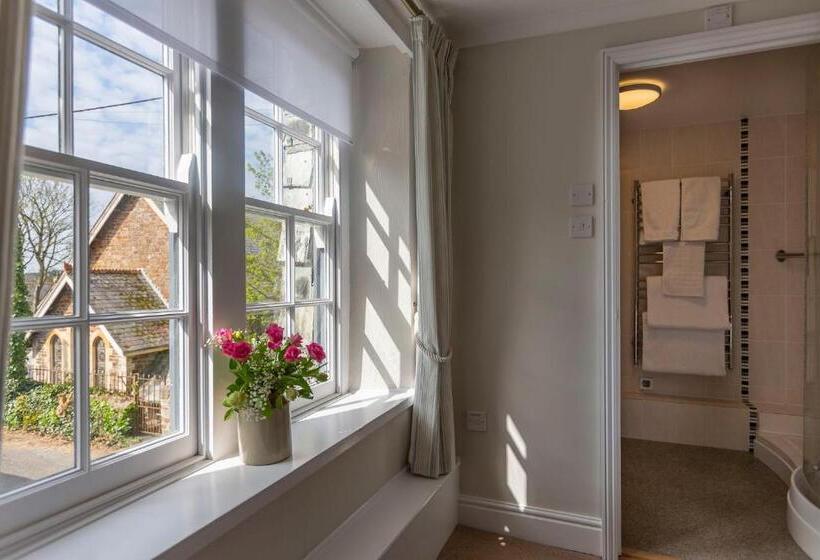 펜션 Stratton Gardens