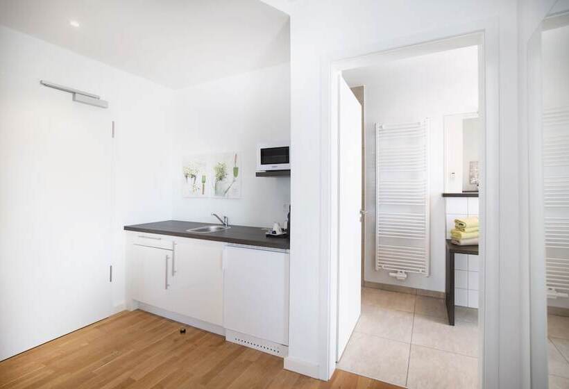 Boardinghouse By M&k