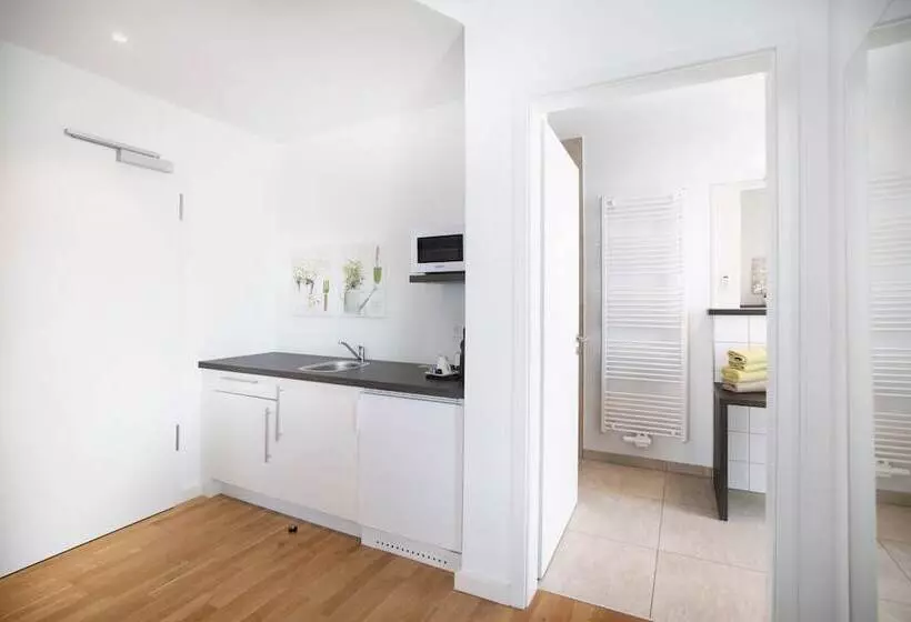 Boardinghouse By M&k