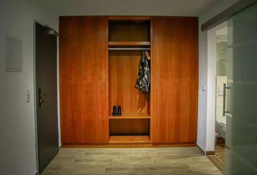 Pension Das Tann Rooms & Wine