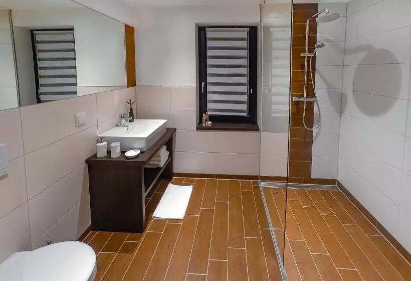 Pension Das Tann Rooms & Wine