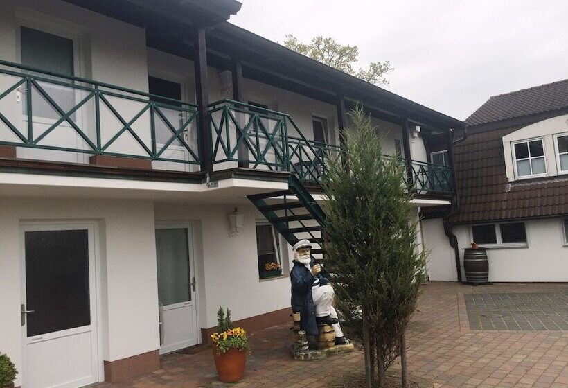 Gasthaus & Pension  Zur Schaabe