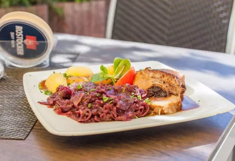 Gasthaus & Pension  Zur Schaabe