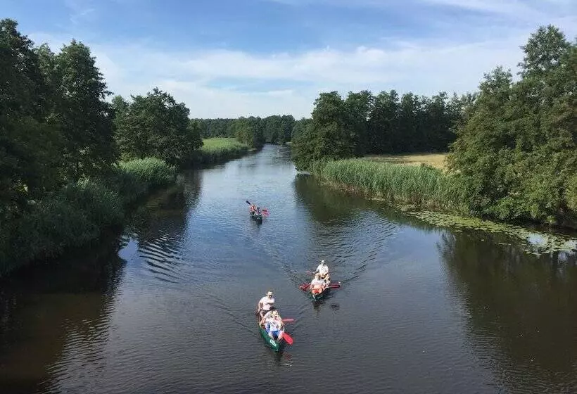 ペンション Alwine  Landhaus An Den Spreewiesen