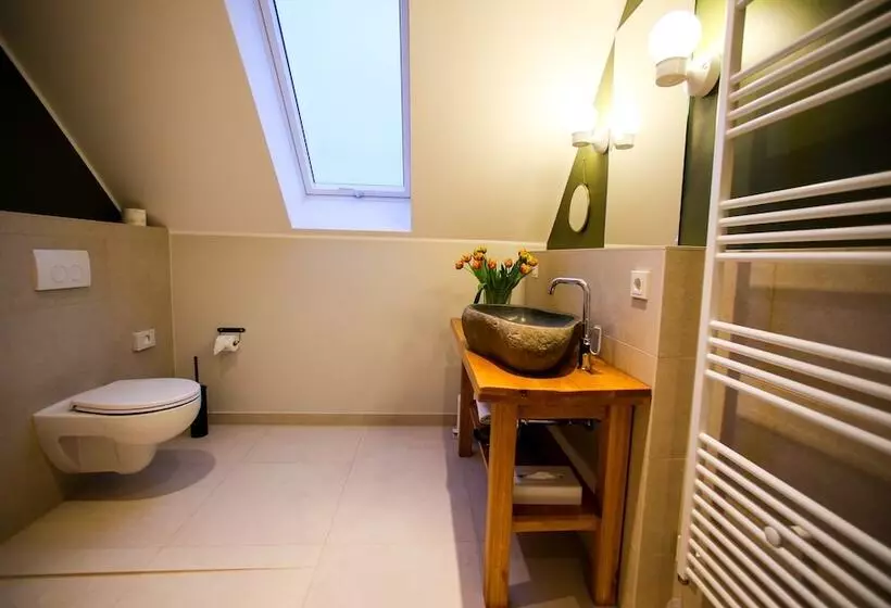 ペンション Alwine  Landhaus An Den Spreewiesen