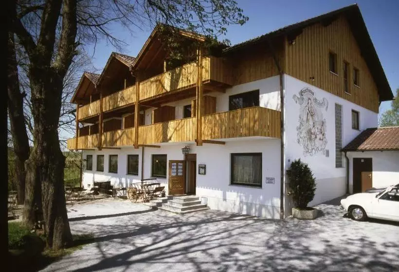 Majatalo Berggasthof Hinhart