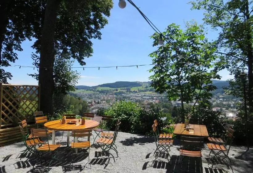 Majatalo Berggasthof Hinhart