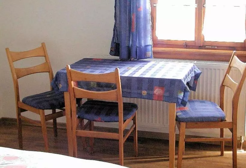 هاستل Schanzenberghof