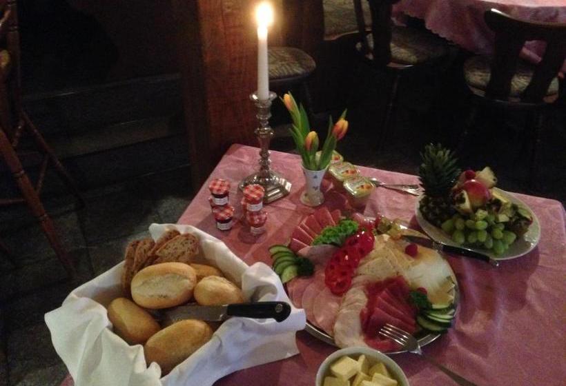 Gasthof & Pension Zum Saalestrand