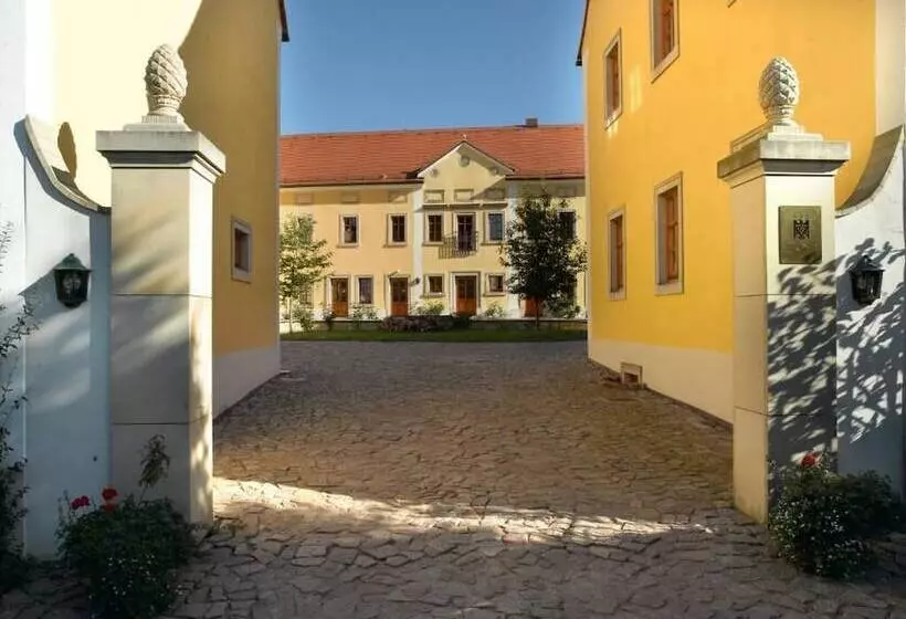 ペンション Gästehaus Im Weingut Schloss Proschwitz