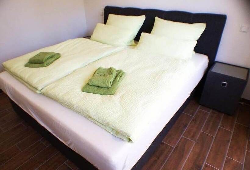 Пансион Hof Hahnenberg