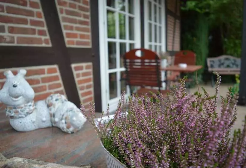 Majatalo Landhaus Zum Heidewanderer Mit Thermeplus