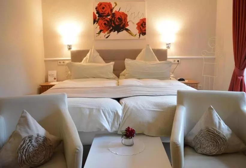 Majatalo Landhaus Zum Heidewanderer Mit Thermeplus