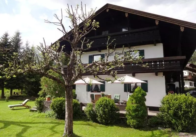 ペンション Wastl Häusl