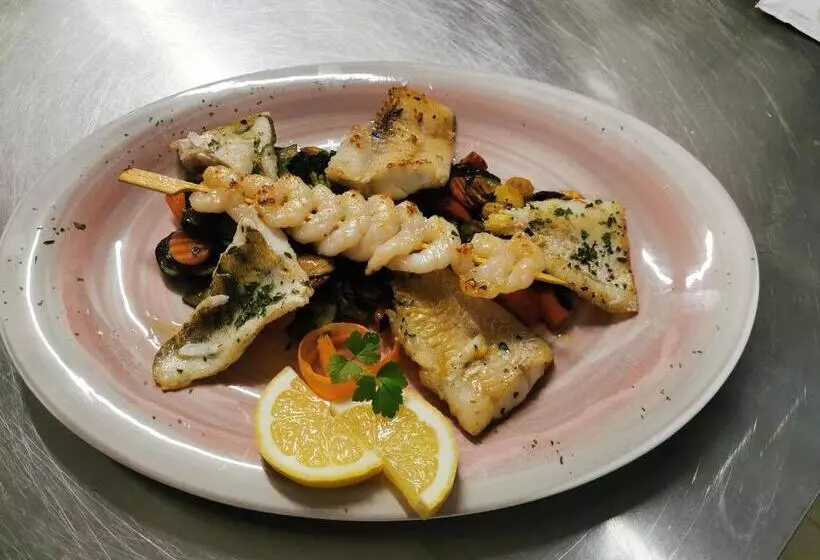 Retkeilymaja Pension Restaurant Luna