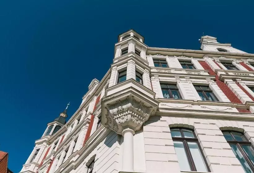 Menzels Pension Drehscheibe