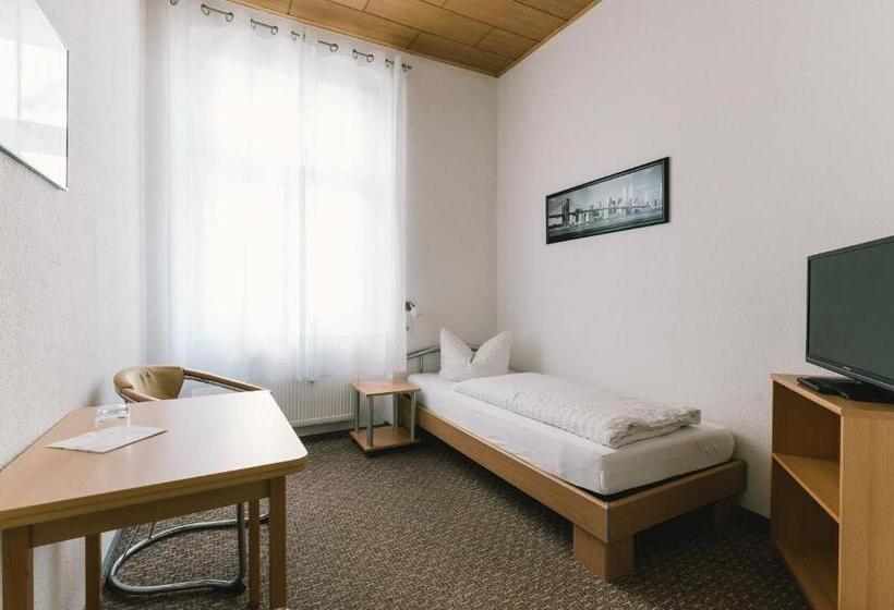 Menzels Pension Drehscheibe