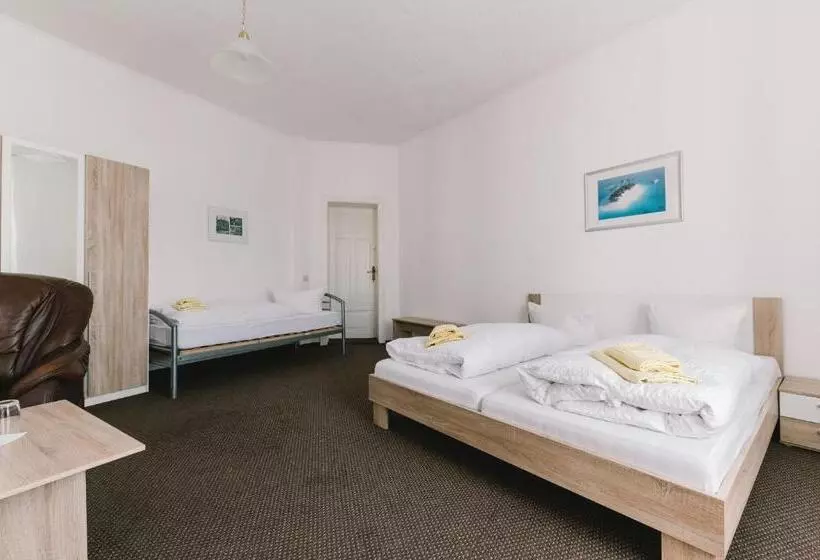 Menzels Pension Drehscheibe