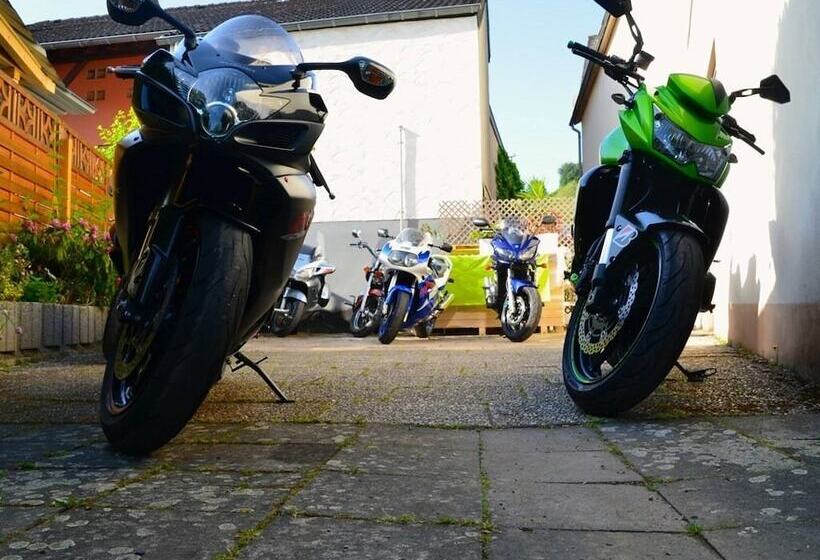 פנסיון Gasthaus Tannenhof