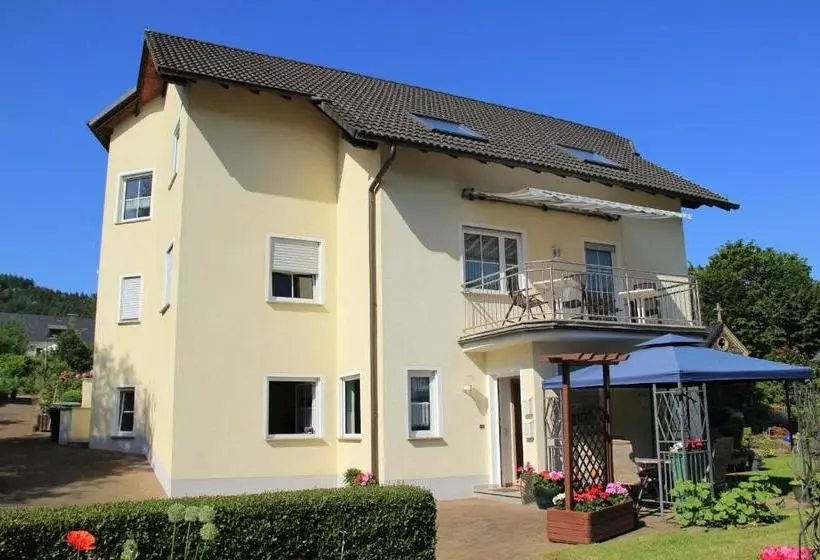 ペンション Gästehaus Ehses